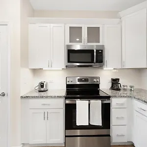 Apartment Evolve At Parkway