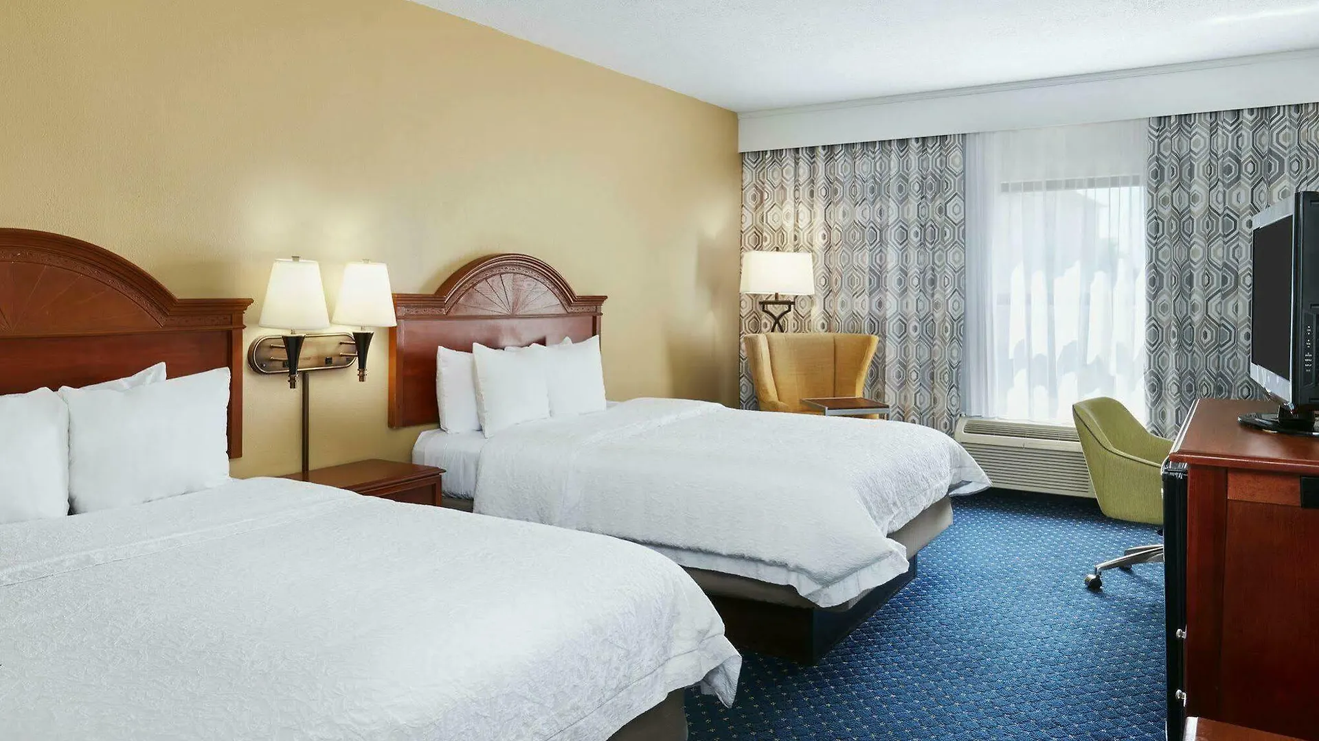 Hampton Inn & Suites Concord-Charlotte Hotel Concord